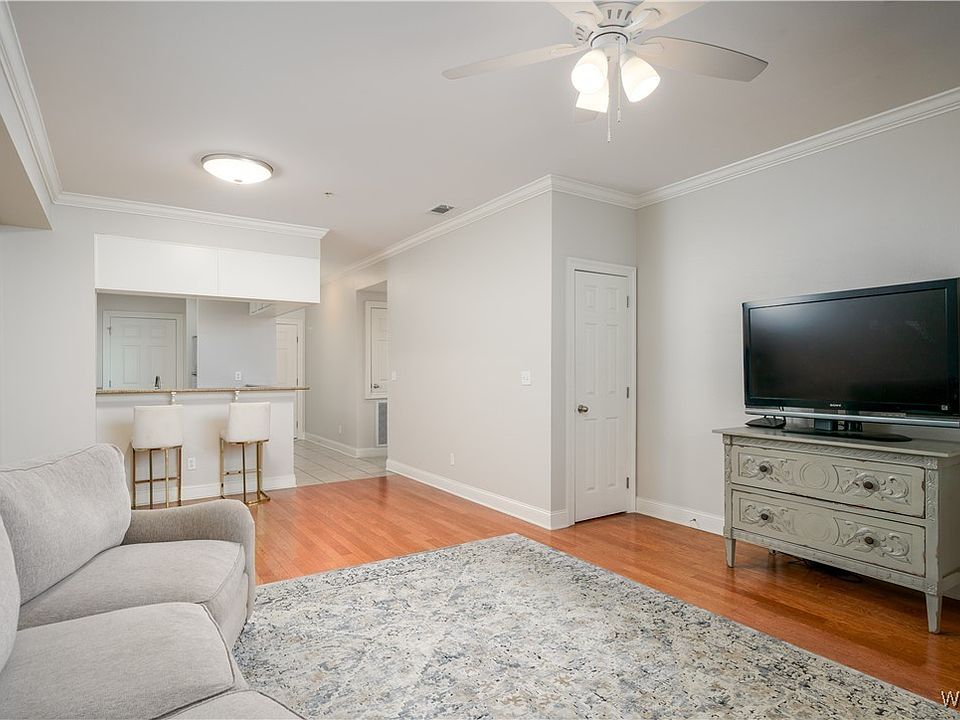 1st image of 3218 Veterans Memorial Pkwy APT 3209