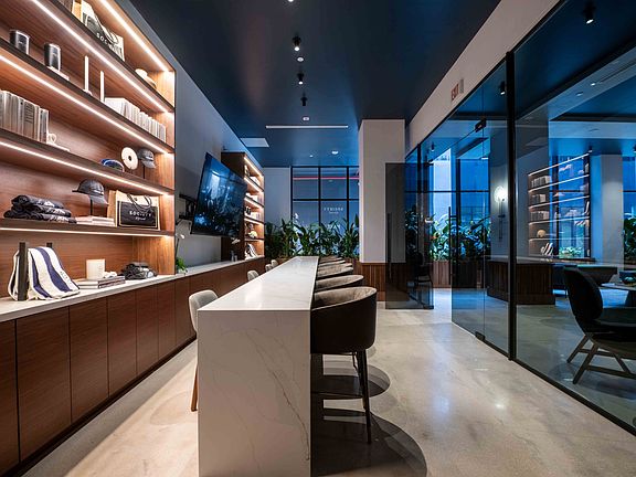 Leasing Center