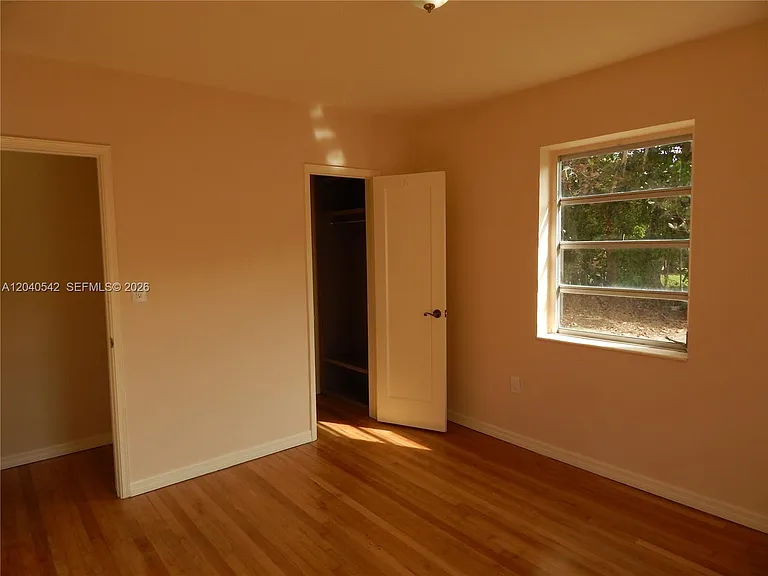 1841 SW 37th Ave — Photo 15
