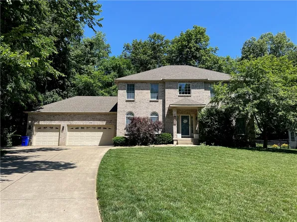 5230 Harbour Ct, Decatur, IL 62521