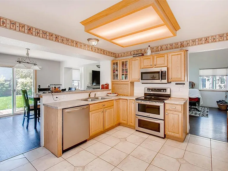 6286 Stagecoach Ave — Photo 11