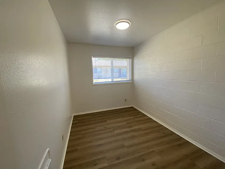 769 NE Alameda Ave — Photo 18