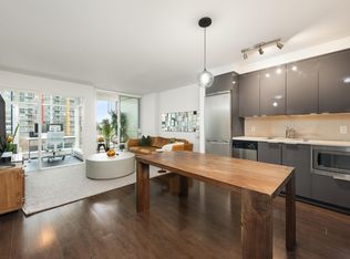 161 Georgia St W #717, Vancouver, BC V6B 0K9