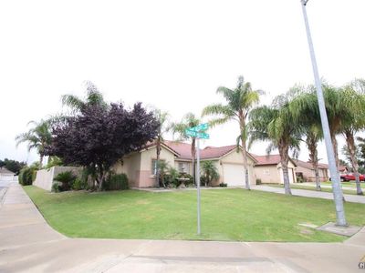 11901 Dakota Hills Ave, Bakersfield, CA, 93312