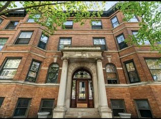 2837 N Pine Grove Ave #3, Chicago, IL 60657