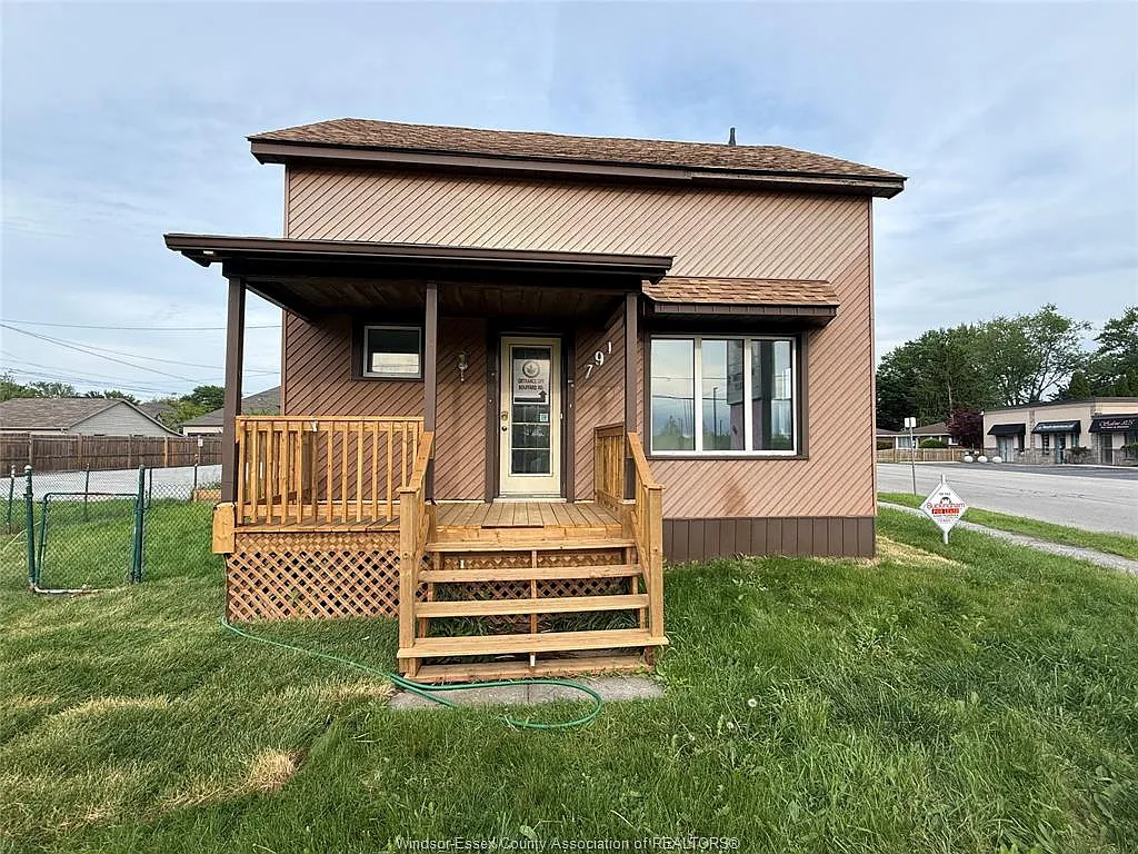 2 bed, 1.5 bath, $2,500 — Photo 1