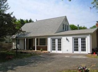 4404 Midstone Ln, Fairfax, VA 22033