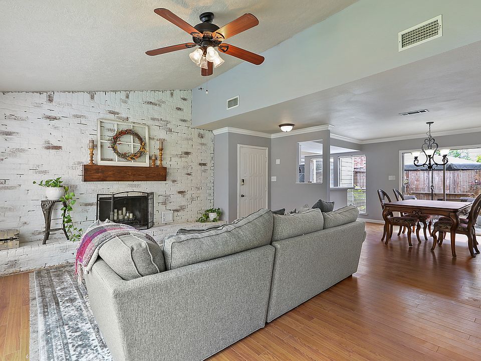 1st image of 3559 Duncaster Dr