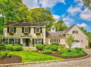 19 Connelly Rd, Huntington, NY 11743