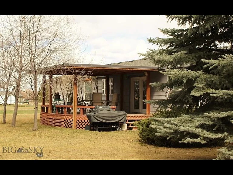 4445 Thorpe Rd — Photo 4