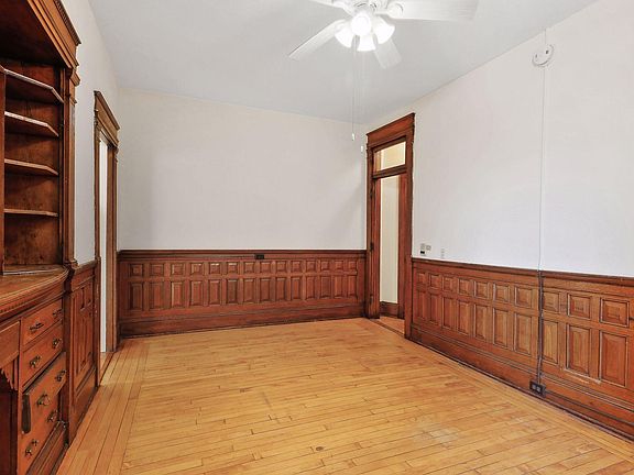 3rd image of 2002 Park Ave S #206