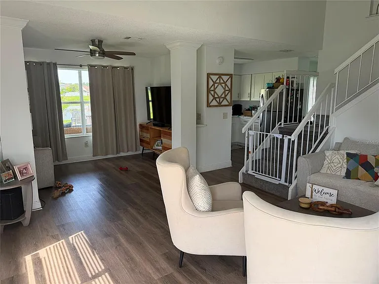 9924 Surrey Ridge Rd — Photo 5
