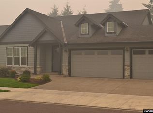 2132 Deer Ave, Stayton, OR 97383