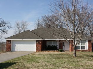 504 Herron St, Prairie Grove, AR 72753