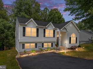 43 Cherry Laurel Dr, Fredericksburg, VA 22405