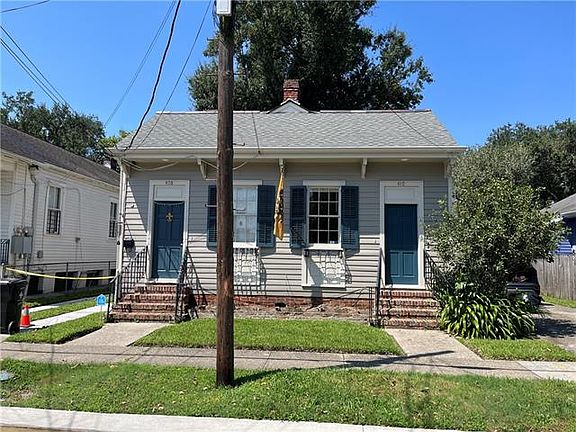2nd image of 410 Hillary St