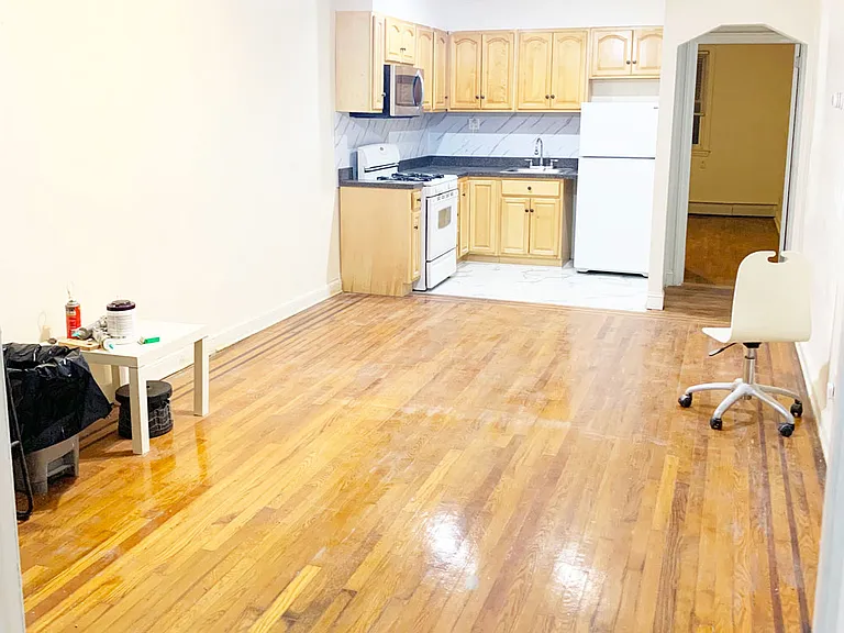 2019 Lurting Ave #1 — Photo 2