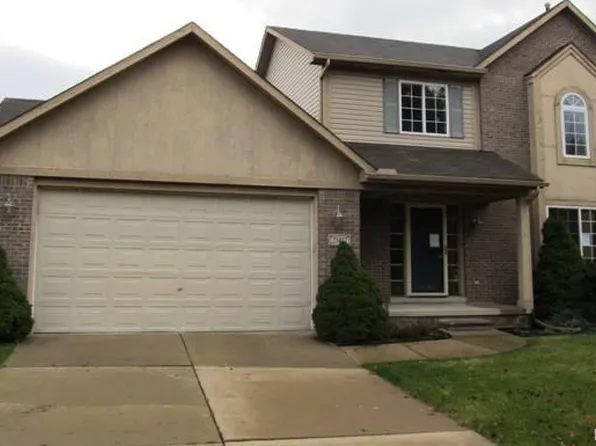 21457 Hildebrandt Dr #125, Brownstown, MI 48134