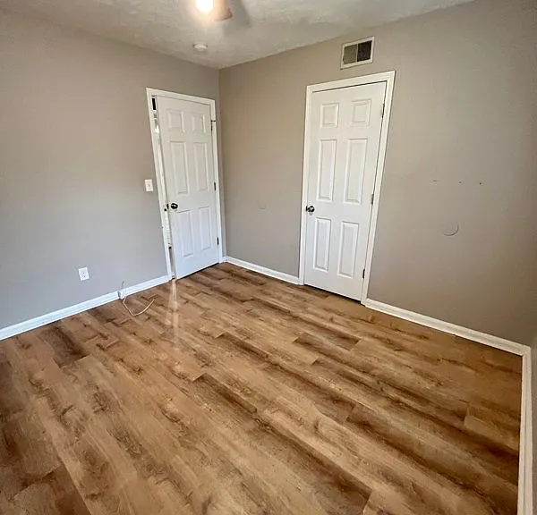 6044 Cordova Rd — Photo 5