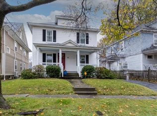 4 Manor St, Worcester, MA 01602