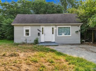 10320 Baron Dr, Saint Louis, MO 63136