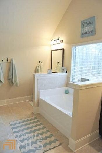 2nd image of 165 Chalmers Way