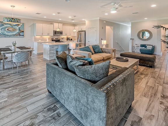 5th image of 6960 Avalon Cir Unit 807