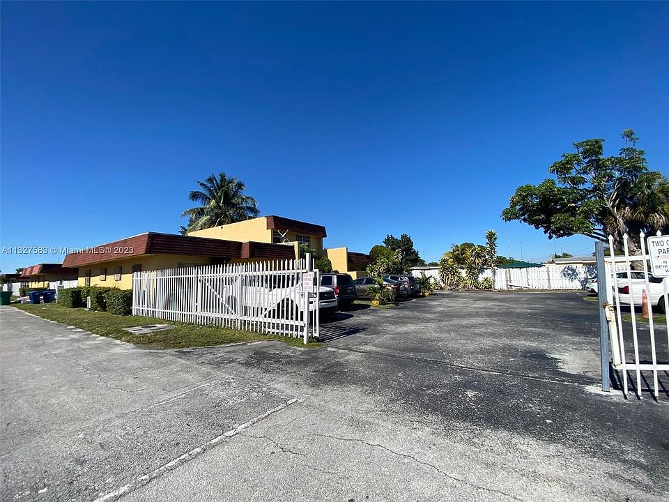 1st image of 522 NW 179th St #522