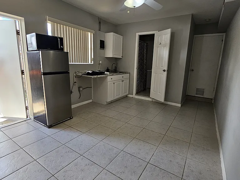 1821 NW 90th Ave — Photo 5