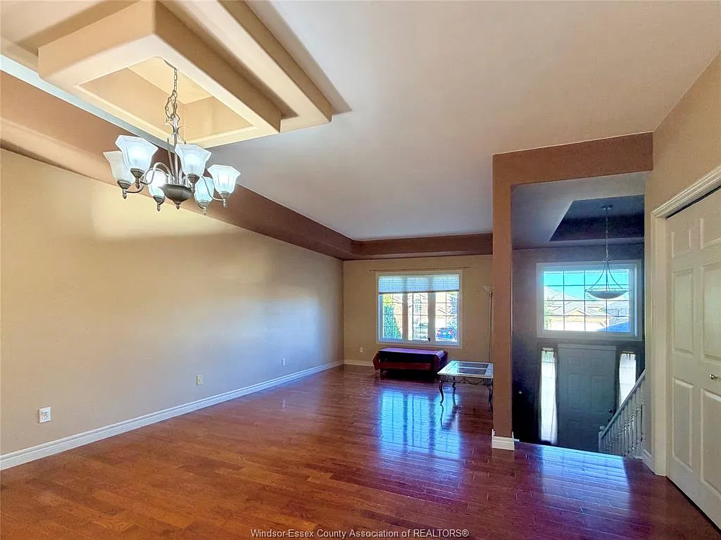 4 bed, $3,100 — Photo 4