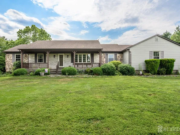 18 Joe Ent Rd, Flemington, NJ 08822