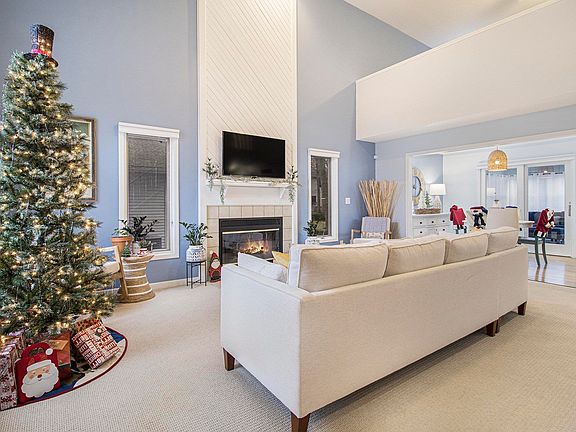 2nd image of 2053 Creeksedge Ct