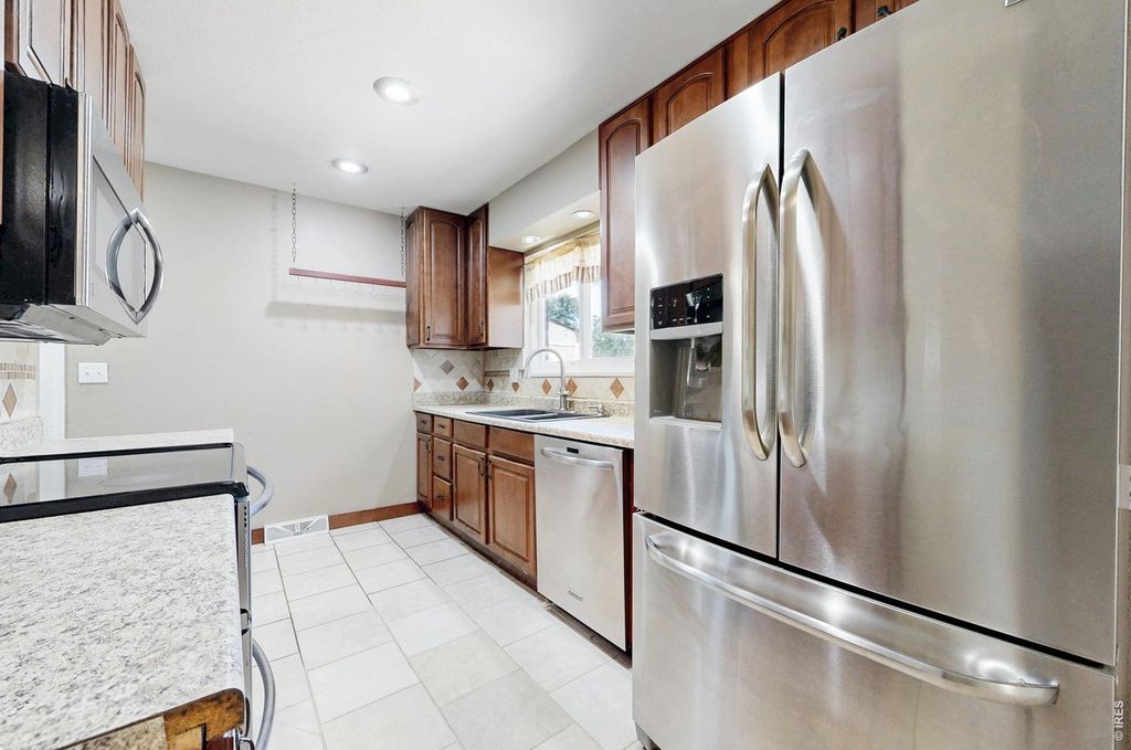 1016 Jennifer Dr