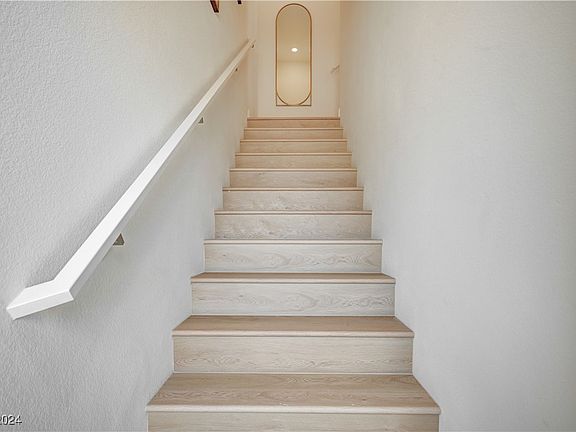 4th image of 631 Morbucks Ln #1055