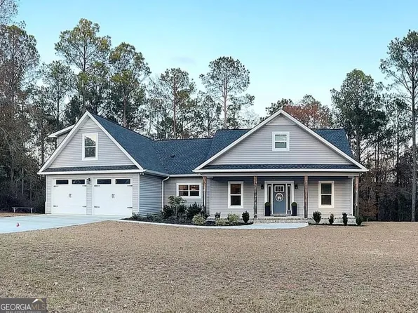 3124 Plantation Dr, Dublin, GA 31021