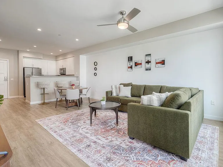 355 N Cleveland St #307 — Photo 7