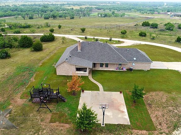 3rd image of 289 Carter Ln