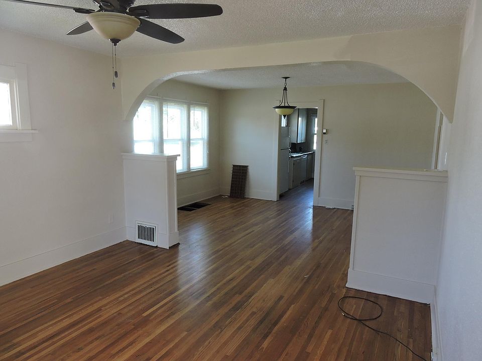 2nd image of 500 E 27th St