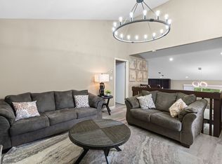 8337 Shannon Dr, Tobyhanna, PA 18466