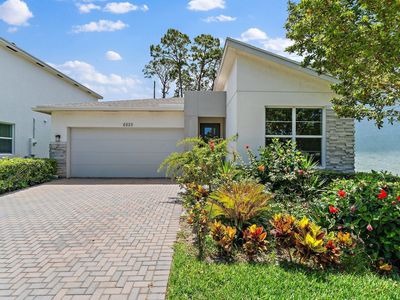 6825 Pointe Of Woods Drive, West Palm Beach, FL, 33413