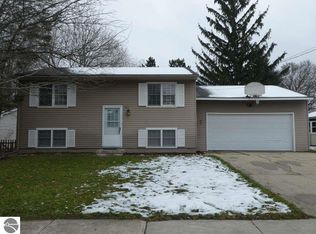 702 N Bradley Rd, Mount Pleasant, MI 48858