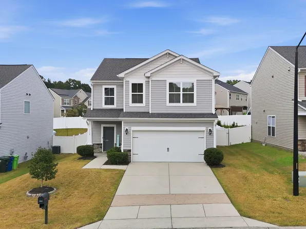3520 Massey Ridge Ct, Raleigh, NC 27616