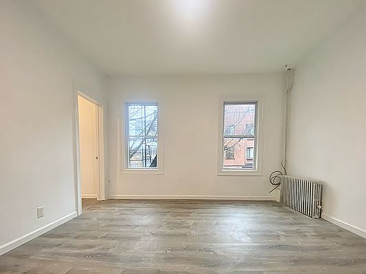 4th image of 222 Boerum St #2