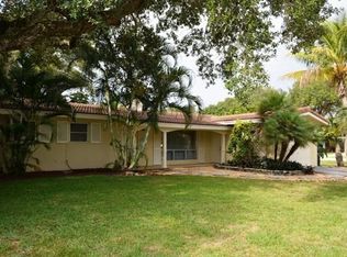 698 SW 2nd St, Boca Raton, FL 33486