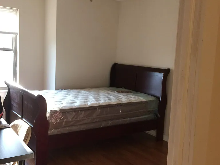 1631 N Willington St #3R — Photo 8
