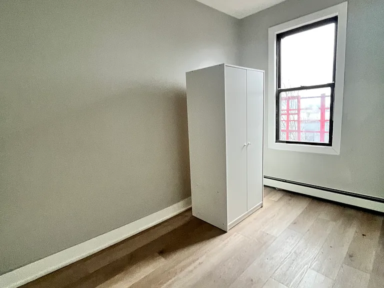 122 Randolph Ave #3L — Photo 7