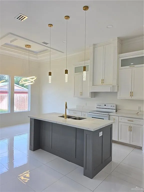3 bed, 2.0 bath, 1349 sqft, $1,700 — Photo 4