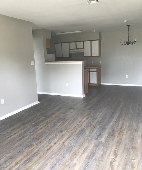 700 N 6th St — Photo 6