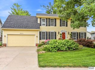 16010 Davenport St, Omaha, NE 68118