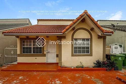7421 W 29th Way Photo 1